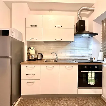 Il Cortiletto By Housilia Apartment *