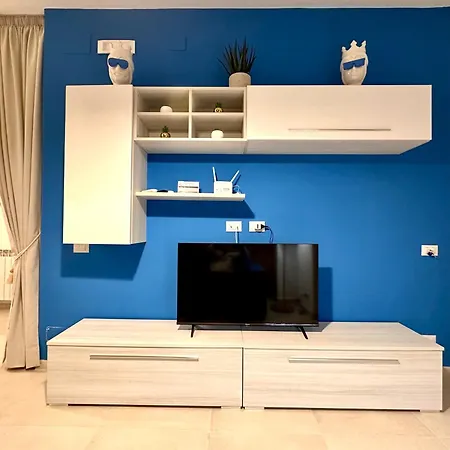 Il Cortiletto By Housilia شقة تْشيفالو