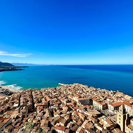Apartment Il Cortiletto By Housilia Cefalu