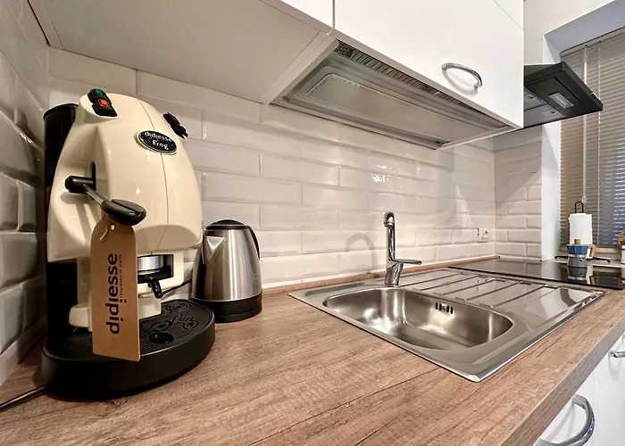 公寓 Il Cortiletto By Housilia 切法卢