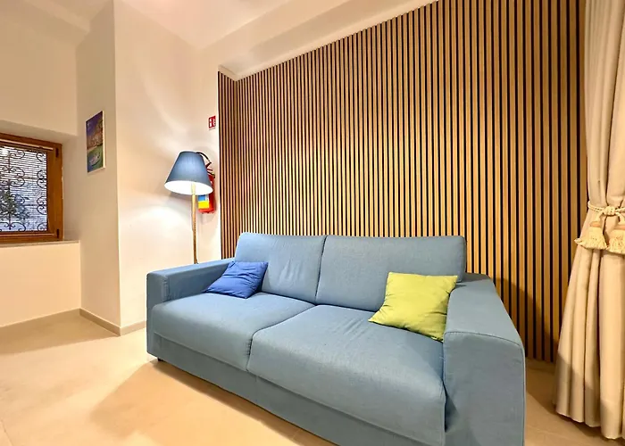 Il Cortiletto By Housilia * 切法卢