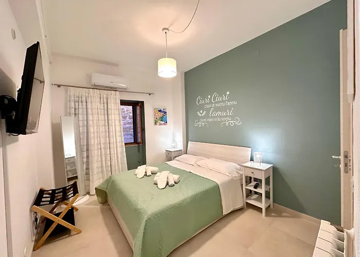 Il Cortiletto By Housilia