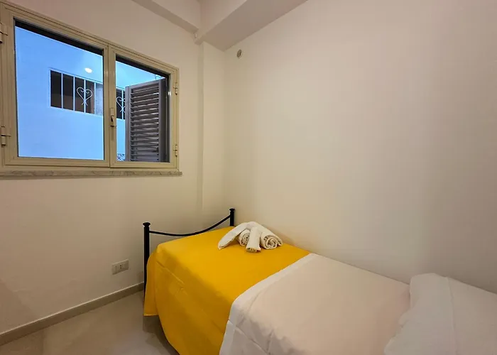 公寓 Il Cortiletto By Housilia 切法卢